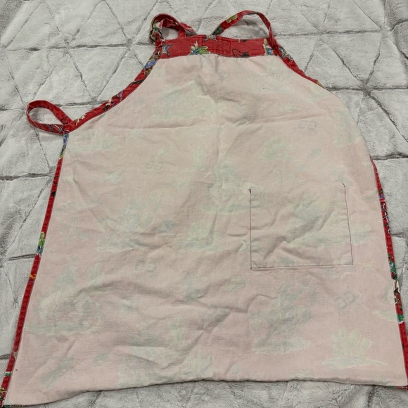 Vintage Grilla Gear Apron Red Western Gorillas Fun Pocket USA Made Cotton - Picture 3 of 6